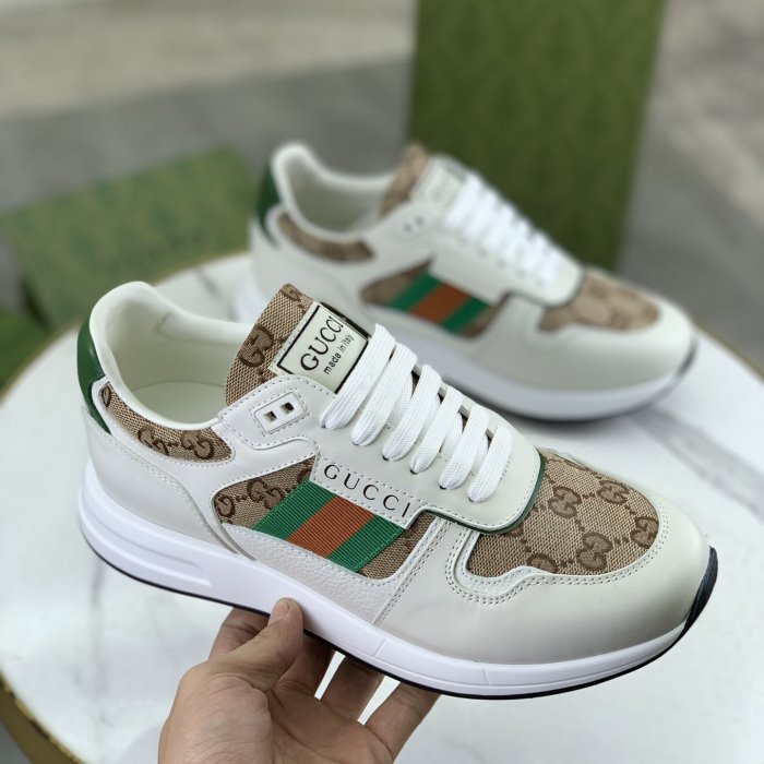 GUCCI スニーカー疲れ知らずのクッション性！一日中歩ける軽さ
