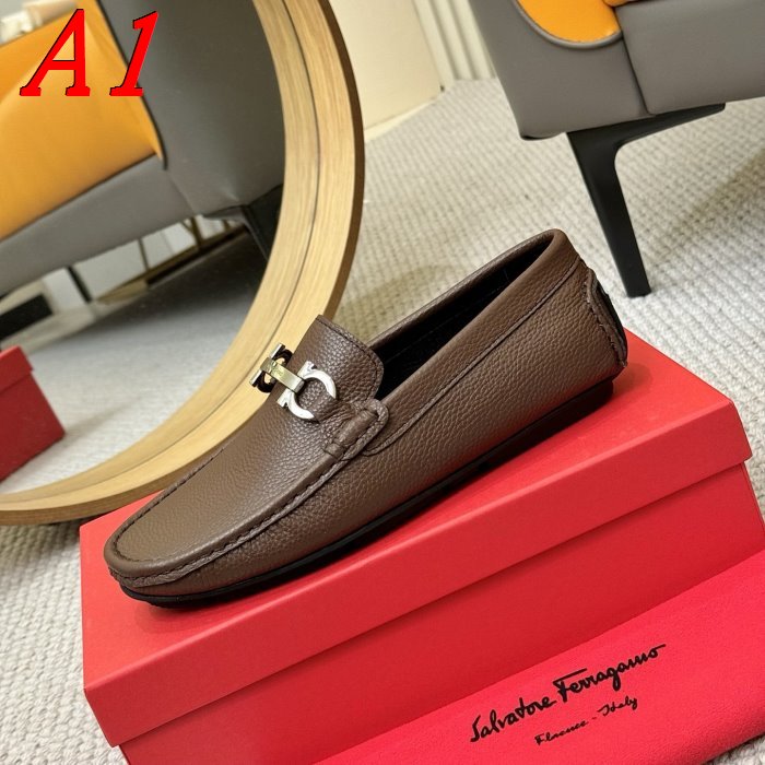 FERRAGAMO スニーカーアウトドア女子へ!迷彩柄で山コーデ