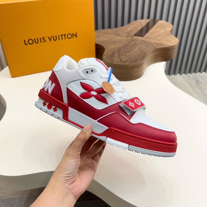 LOUIS VUITTON スニーカー【プレミア価格】話題のトレンド最先端！SNS映え間違いなし