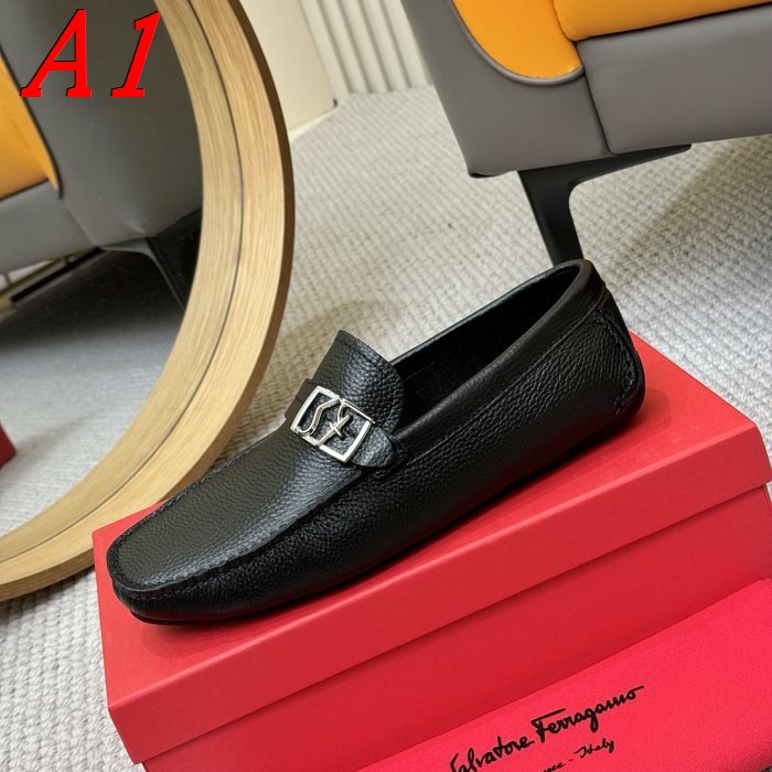 FERRAGAMO スニーカービジネスカジュアルに合う◎スリムデザイン