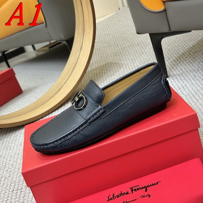 FERRAGAMO スニーカー雨上がりの散歩に★撥水&速乾性を両立