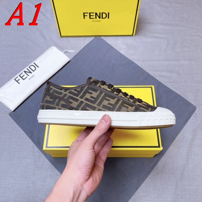 FENDI スニーカー雨の日も安心★撥水機能付き通学シューズ