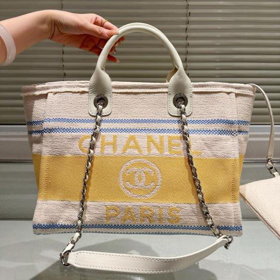 2025 未使用 ショルダーバッグ/ハンドバッグ CHANEL シャネル 37CM/32CM
