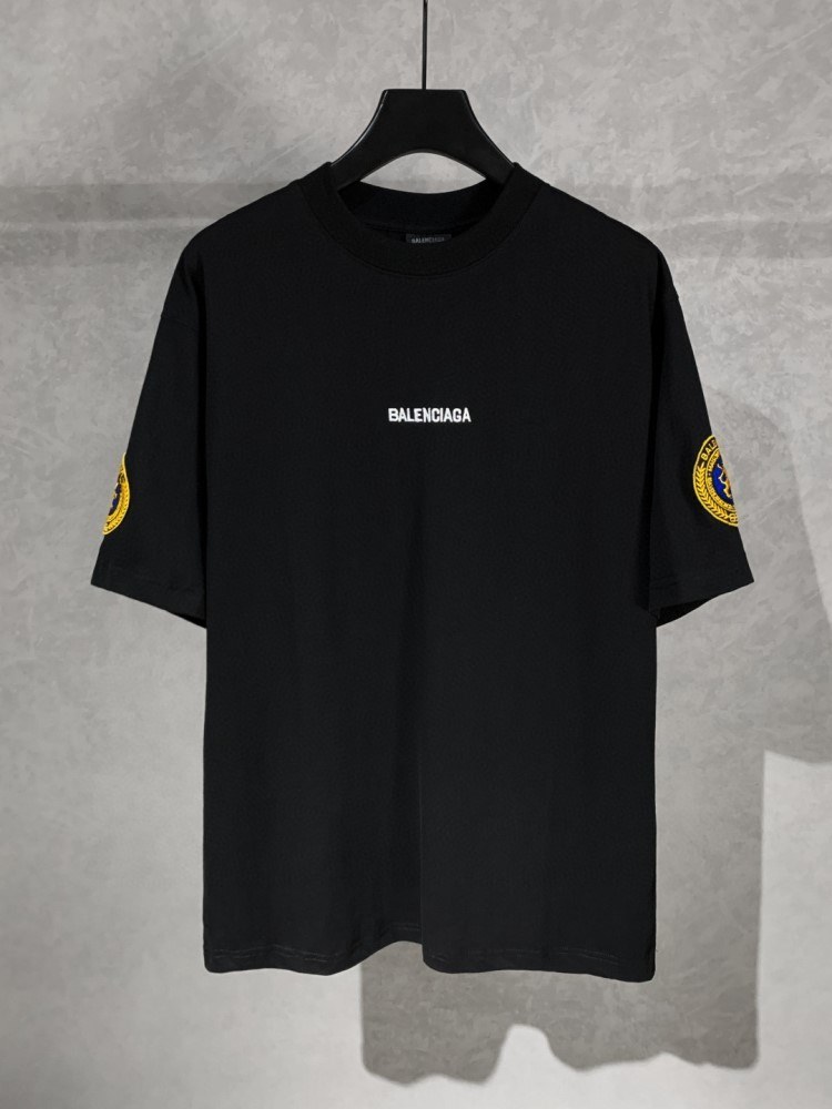 BALENCIAGAバレンシアガ 2025新作 ラウンドネック 半袖Tシャツ グラフィック