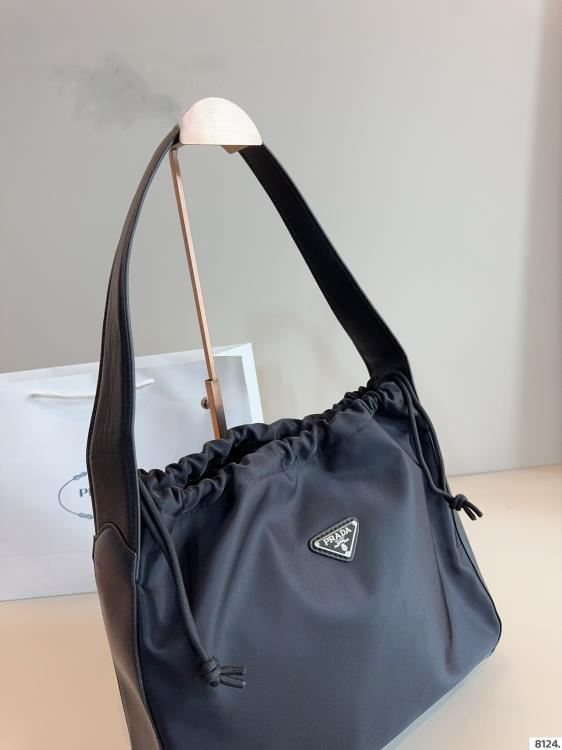 2025 オールシーズン ハンドバッグ PRADA プラダ 36CM