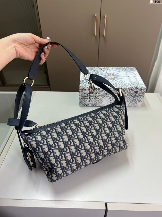 2025 コレクターズアイテム わきの下包み DIOR ディオール 27CM