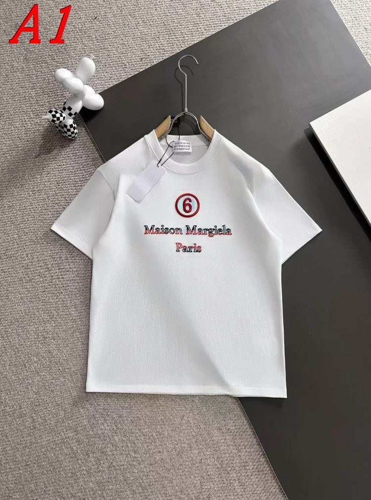 BALENCIAGAバレンシアガ 2025新作 ラウンドネック 半袖Tシャツ インスタ映え