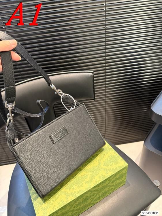2025 完成度が高い カメラバッグ GUCCI  グッチ   22CM