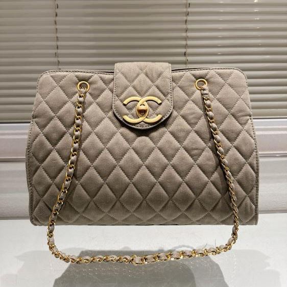 2025 コンパクト ショルダーバッグ/ショルダーバッグ CHANEL シャネル 35CM