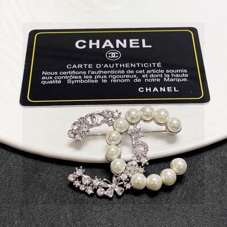 シャネル ブローチ 2025SS シンプルイズベスト CHANEL
