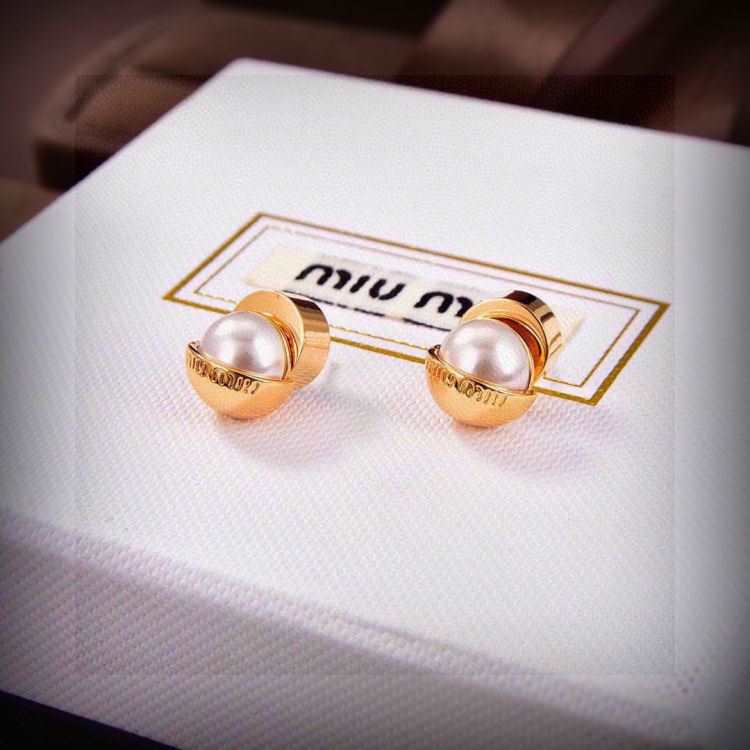 ミュウミュウ ピアス 2025SS 品質保証 MIU MIU