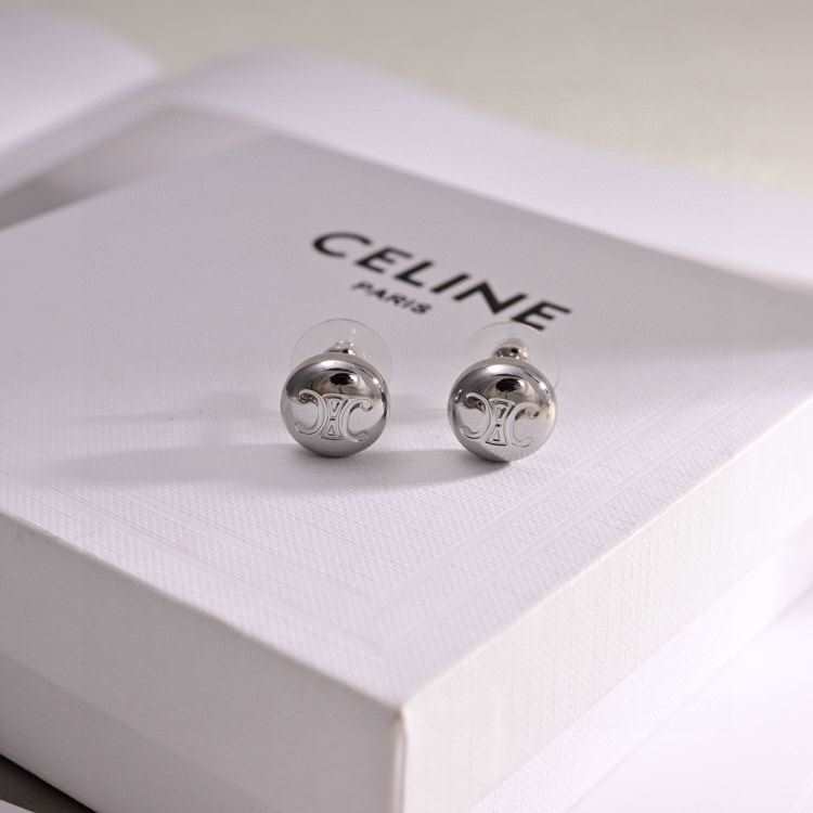 セリーヌ イヤリング 2025SS 発色持続 CELINE
