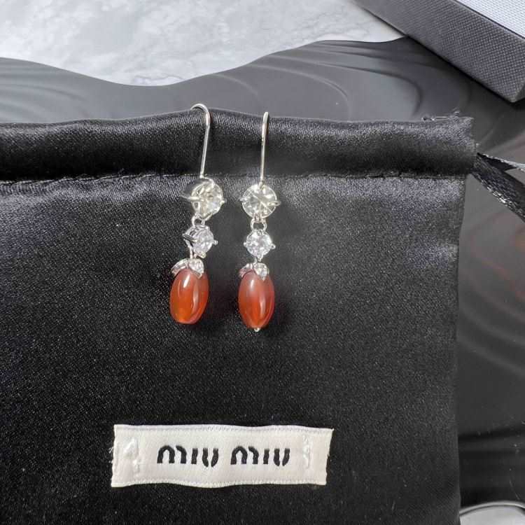 ミュウミュウ ピアス 2025SS 発色持続 MIU MIU