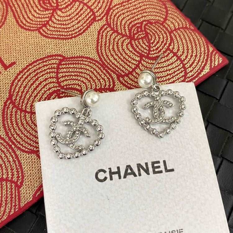 シャネル イヤリング 2025SS カラー固定技術 CHANEL