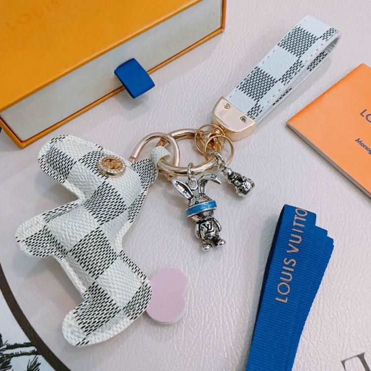 ルイヴィトン キーホルダー 2025SS 変形しにくい LOUIS VUITTON