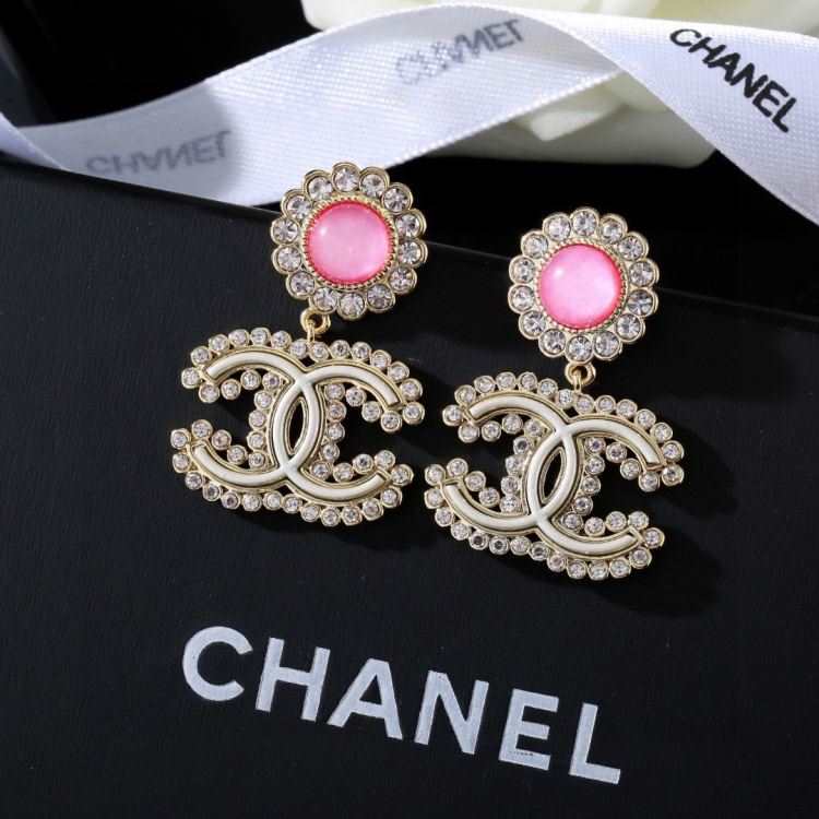 シャネル イヤリング 2025SS 軍事規格 CHANEL