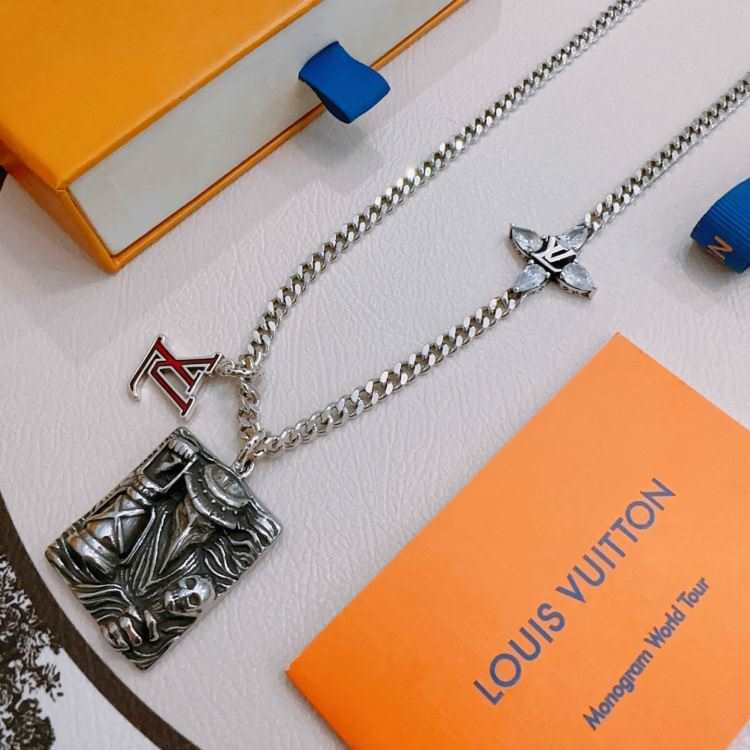 ルイヴィトン ネックレス 2025SS 年代を選ばない LOUIS VUITTON