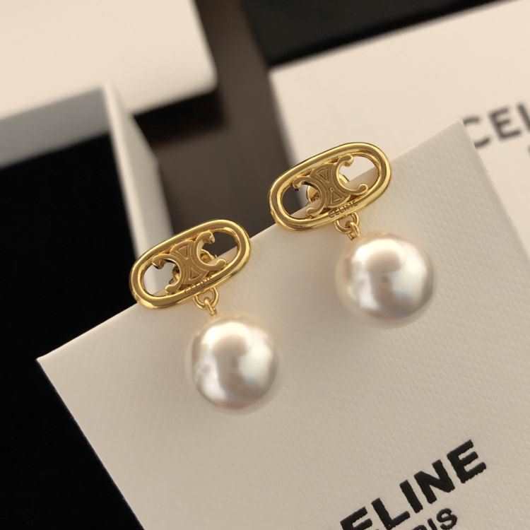セリーヌ イヤリング 2025SS サビにくい CELINE