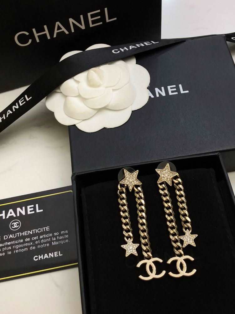シャネル イヤリング 2025SS 年代を選ばない CHANEL