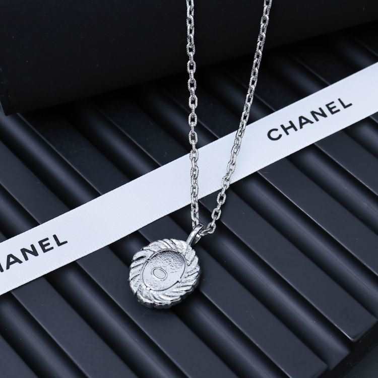 シャネル ネックレス 2025SS カラー固定技術 CHANEL