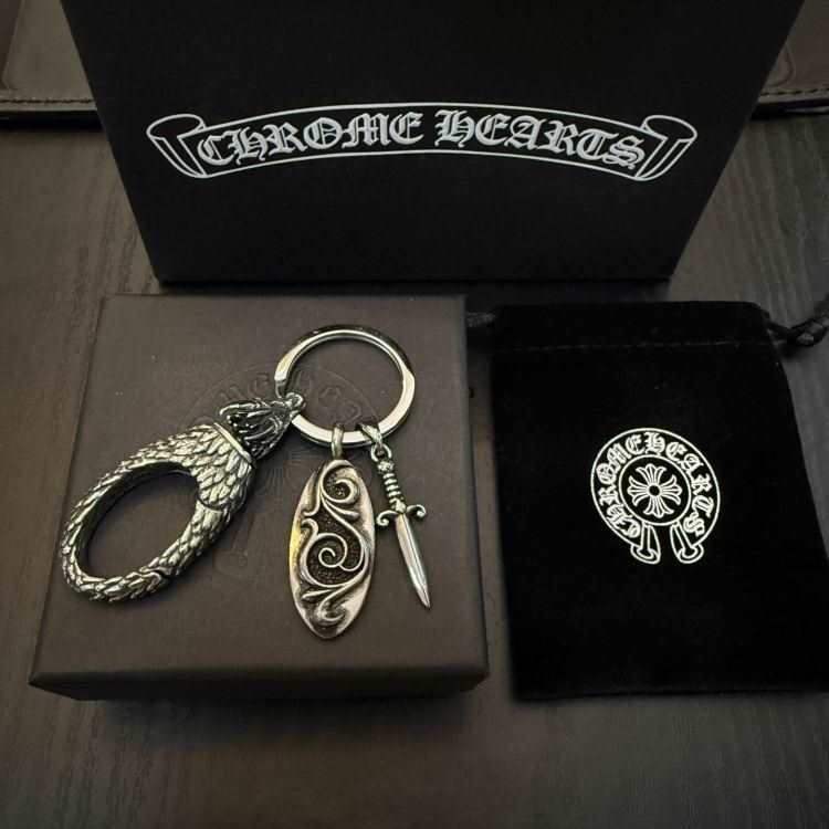 クロムハーツ キーホルダー 2025SS トレンドに左右されない CHROME HEARTS