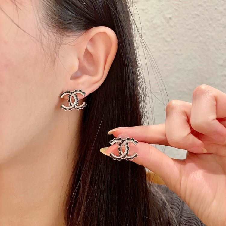 シャネル ピアス 2025SS 過酷条件対応 CHANEL