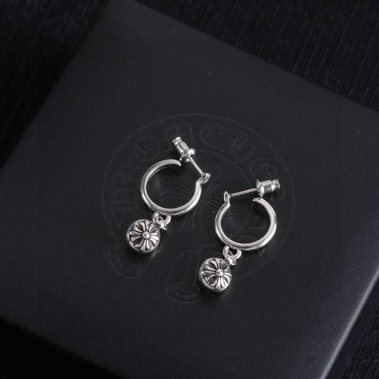 クロムハーツ ピアス 2025SS フォーマルにもカジュアルにも CHROME HEARTS