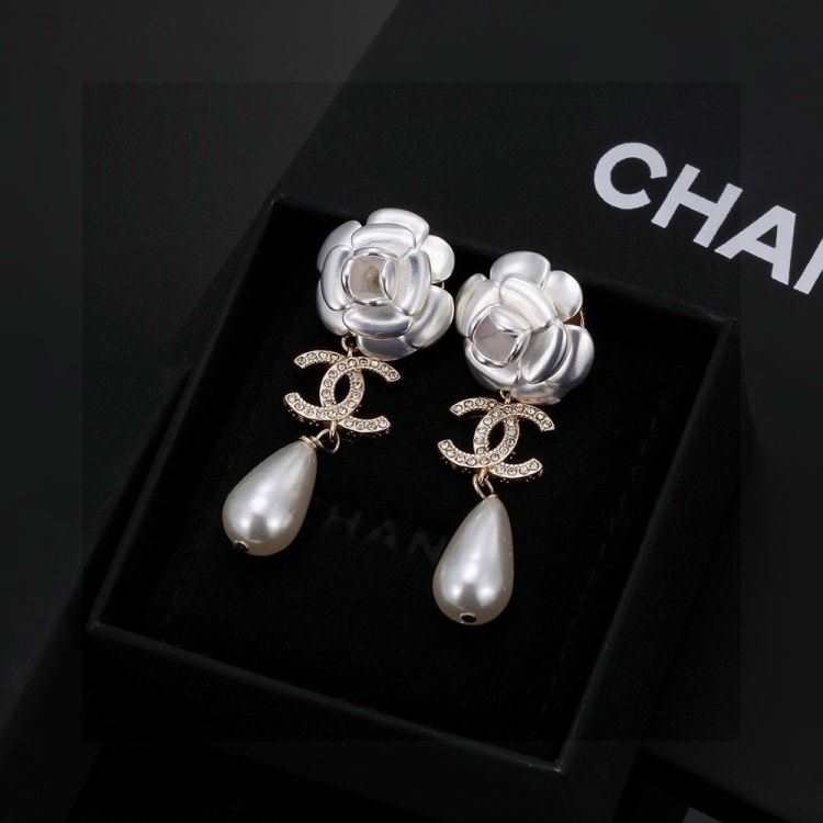 シャネル イヤリング 2025SS 多层コーティング CHANEL