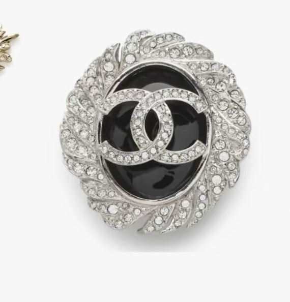 シャネル ブローチ 2025SS 精密加工 CHANEL