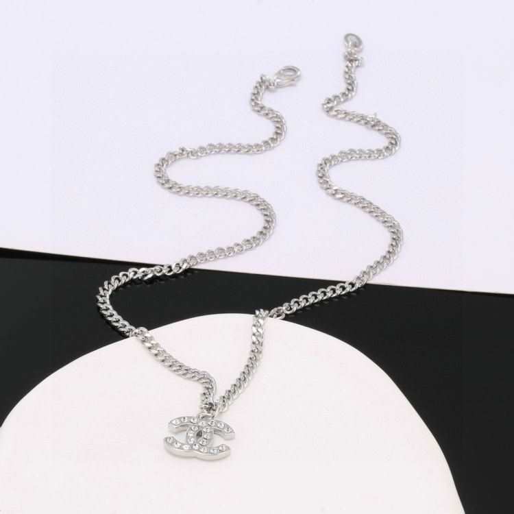 シャネル ネックレス 2025SS 曲がりにくい CHANEL