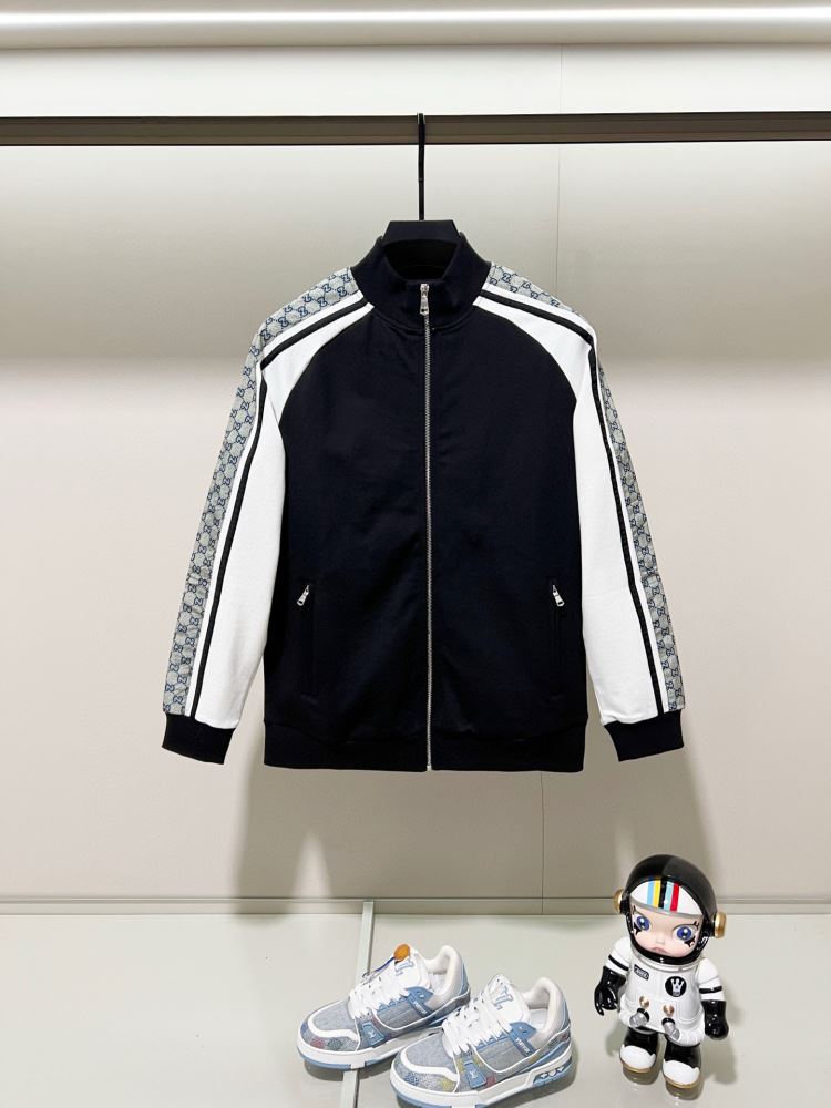 2025新品 グッチ コート ユニーク