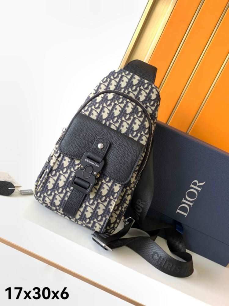 コーデ選ばずおしゃれのポイント2026新品ディオールメンズバッグ
