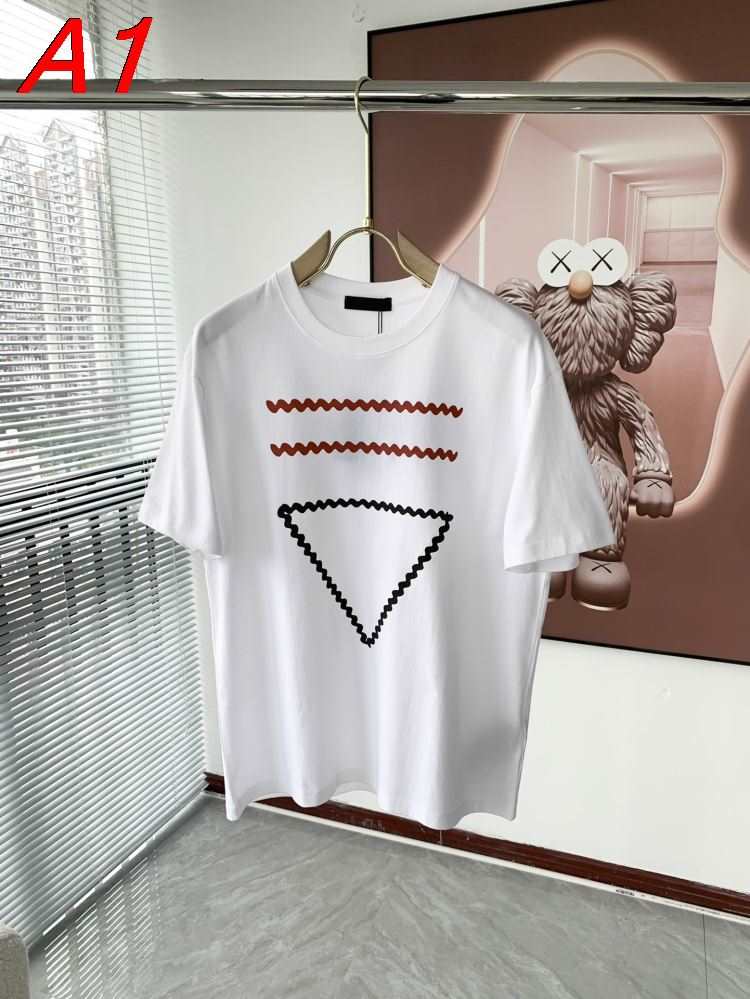 今季新作 プラダ 【アメカジ】 ヴィンテージ風Tシャツ ワークスタイル 着回し自在