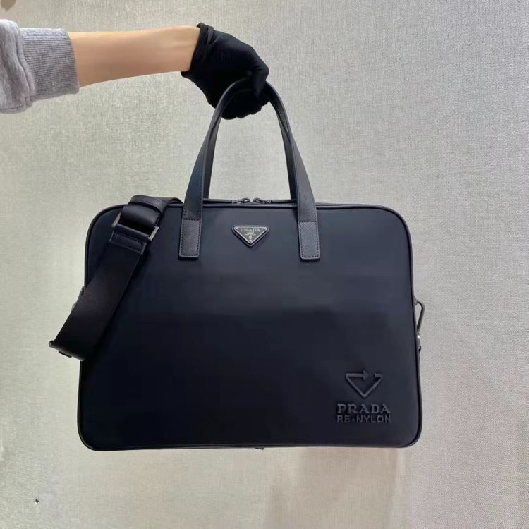 人気新商品2026新品プラダメンズバッグ