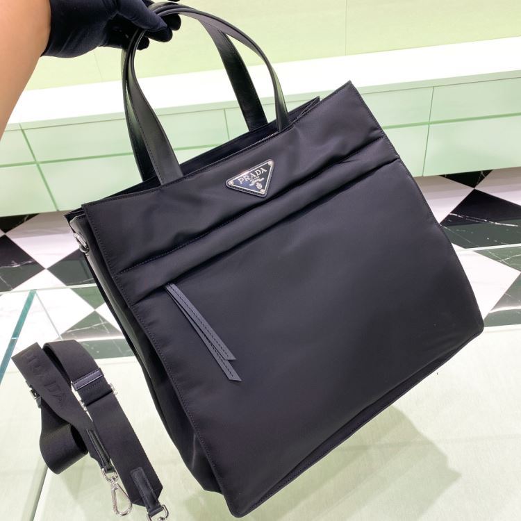 最新商品即完売必至2026SSプラダメンズバッグ