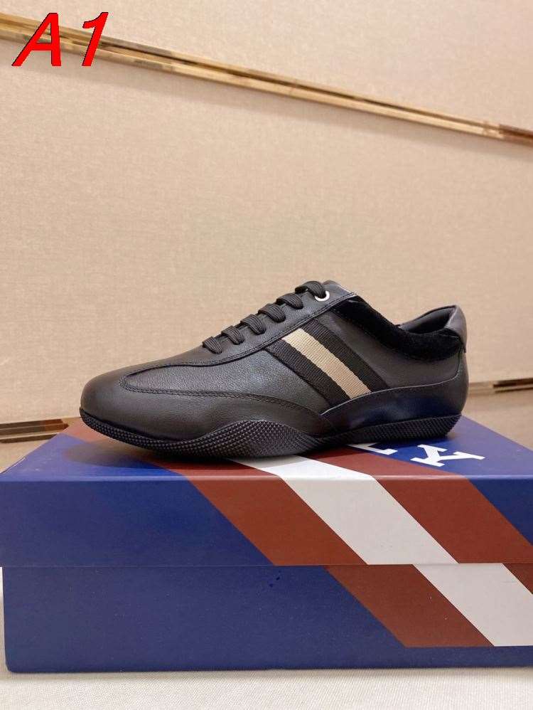 2026新作【Burberry】ローカットスニーカー レザー ストライプ BLACK×BEIGE カジュアル