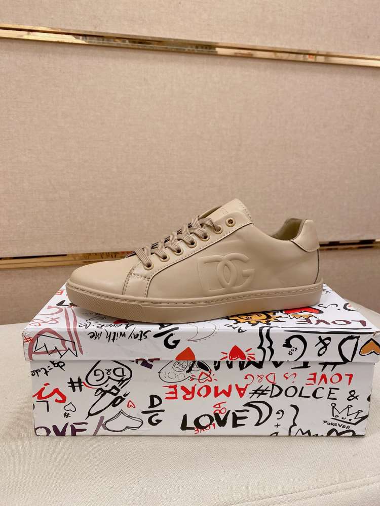 2026新作登場！【Dolce & Gabbana】スニーカー レザー DG柄 ベージュ カジュアル