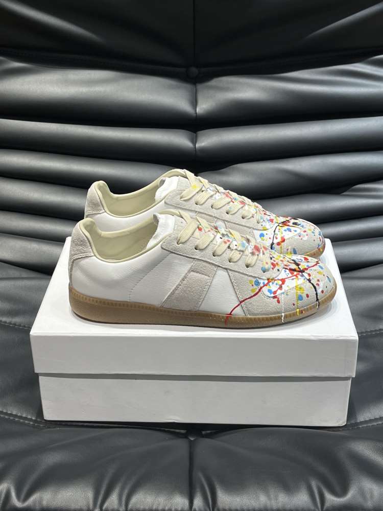 2026新作発表【MM6 Maison Margiela】スニーカー レザー×スエード スプラッシュ装饰 V字装饰 アイボリー×マルチ ストリート