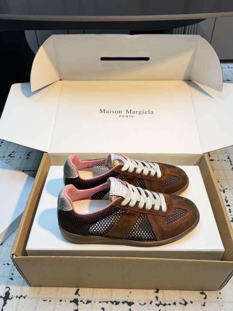 【MM6 Maison Margiela】スニーカー スエード×メッシュ 德训鞋款式 ブラウウン ストリート