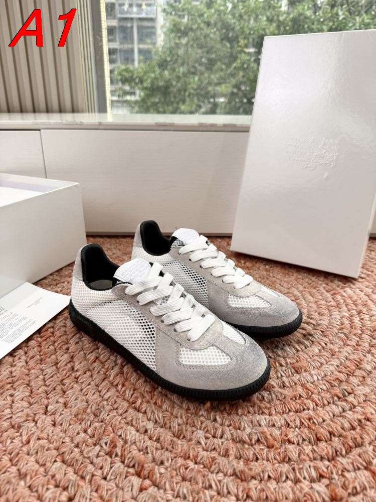 2026発売中!【MM6 Maison Margiela】スニーカー メッシュ×スエード 德训鞋款式 グレー×ホワイト ストリート