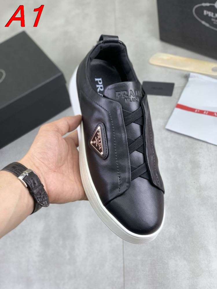 【Prada】スニーカー 光沢レザー 隠し绳带 Black カジュアル