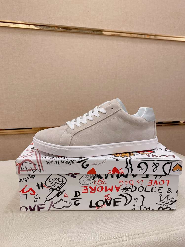 2026発売中！【Dolce & Gabbana】スニーカー スエード シンプルデザイン ベージュ カジュアル