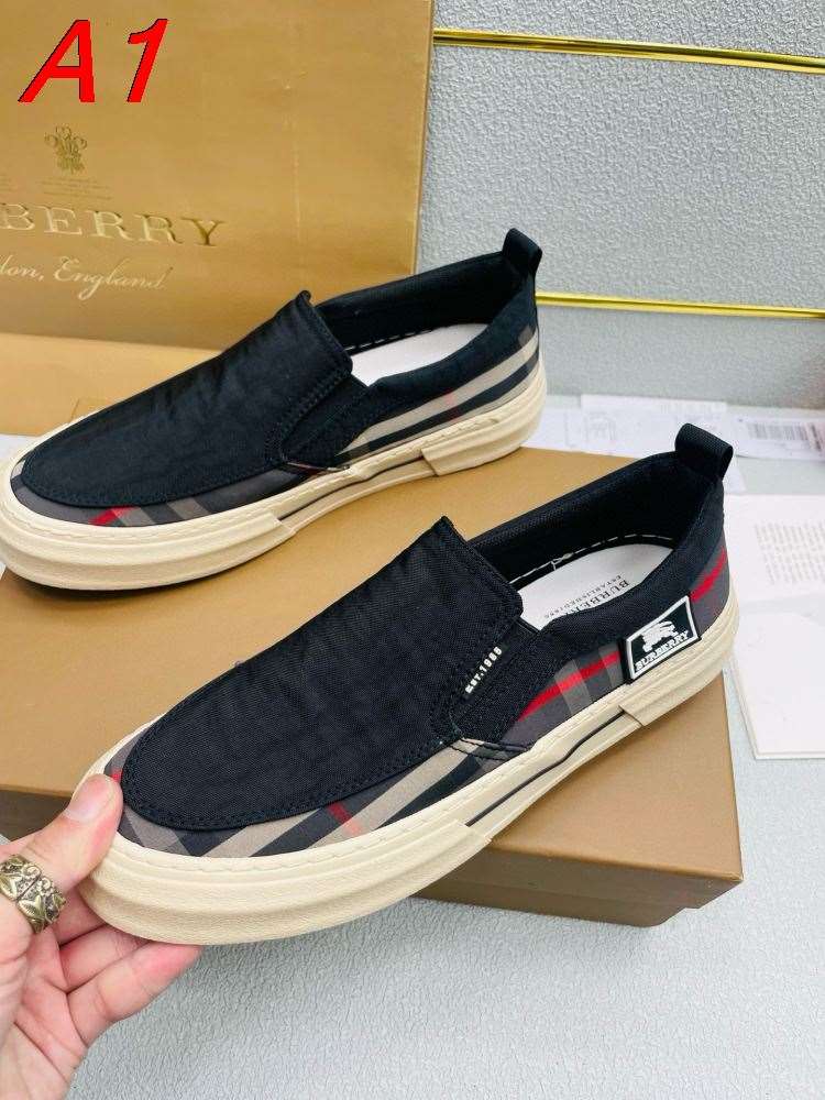 2026新作登場！【Burberry】スニーカー キャンバス×レザー クラシック格子柄 黒×ベージュ×赤 カジュアル