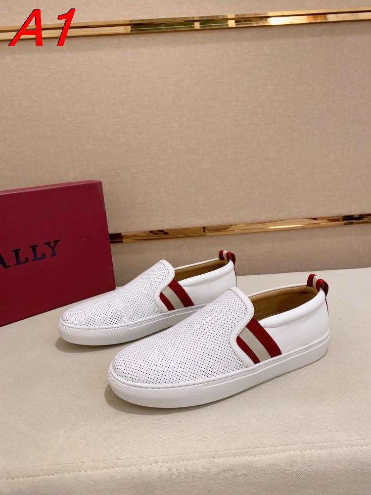2026入荷【Burberry】スリッポン レザー パンチング ストライプ  WHITE×RED カジュアル