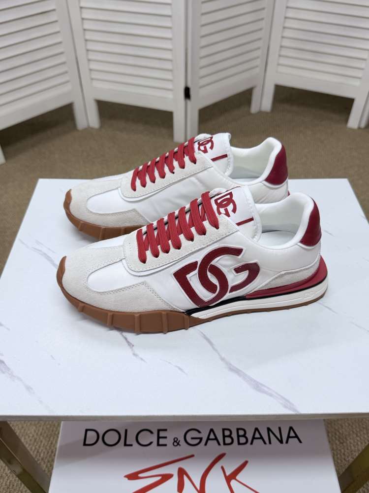 2026新作登場！【Dolce & Gabbana】スニーカー スエード×织物 DGロゴ ベージュ×バーガンディ カジュアル