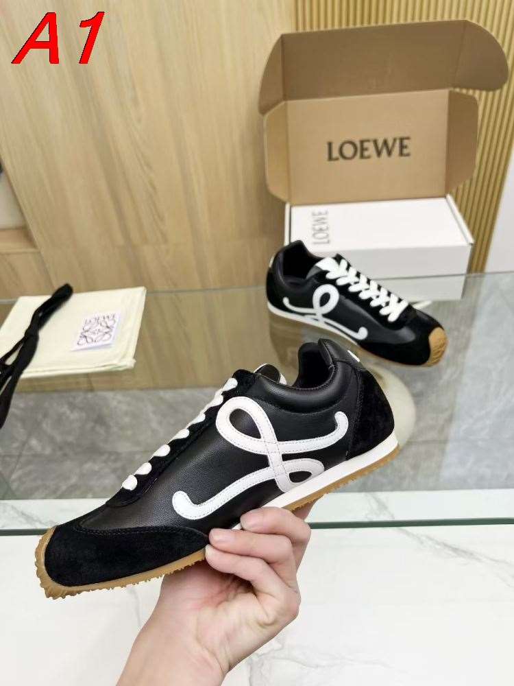 2026入荷【Loewe】スニーカー レザー×スエード アナグラムロゴ ブラック ストリート