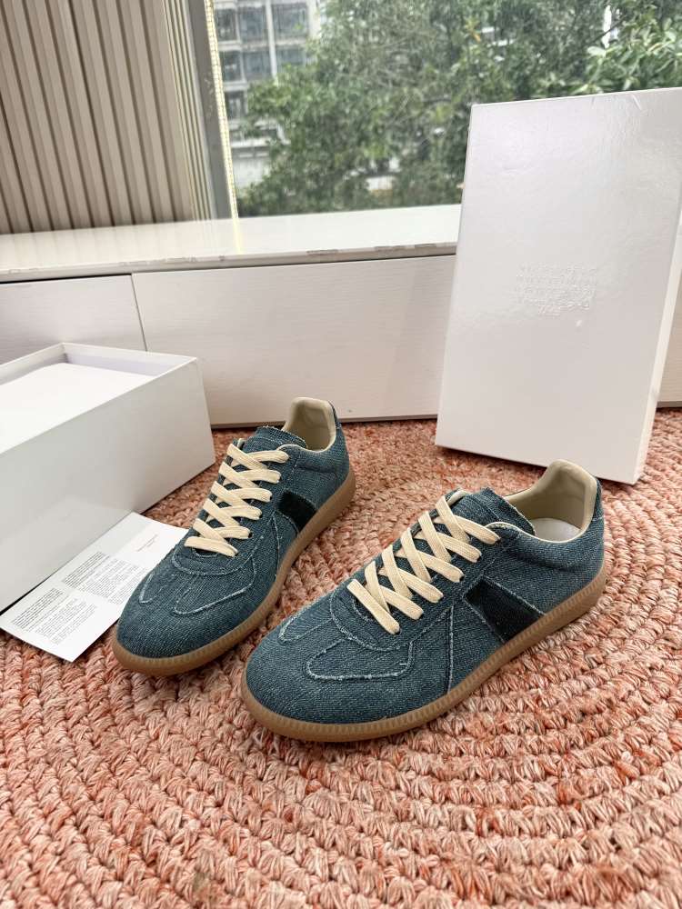 2026発売【MM6 Maison Margiela】スニーカー デニム×レザー 德训鞋款式 ネイビー×ブラック ストリート