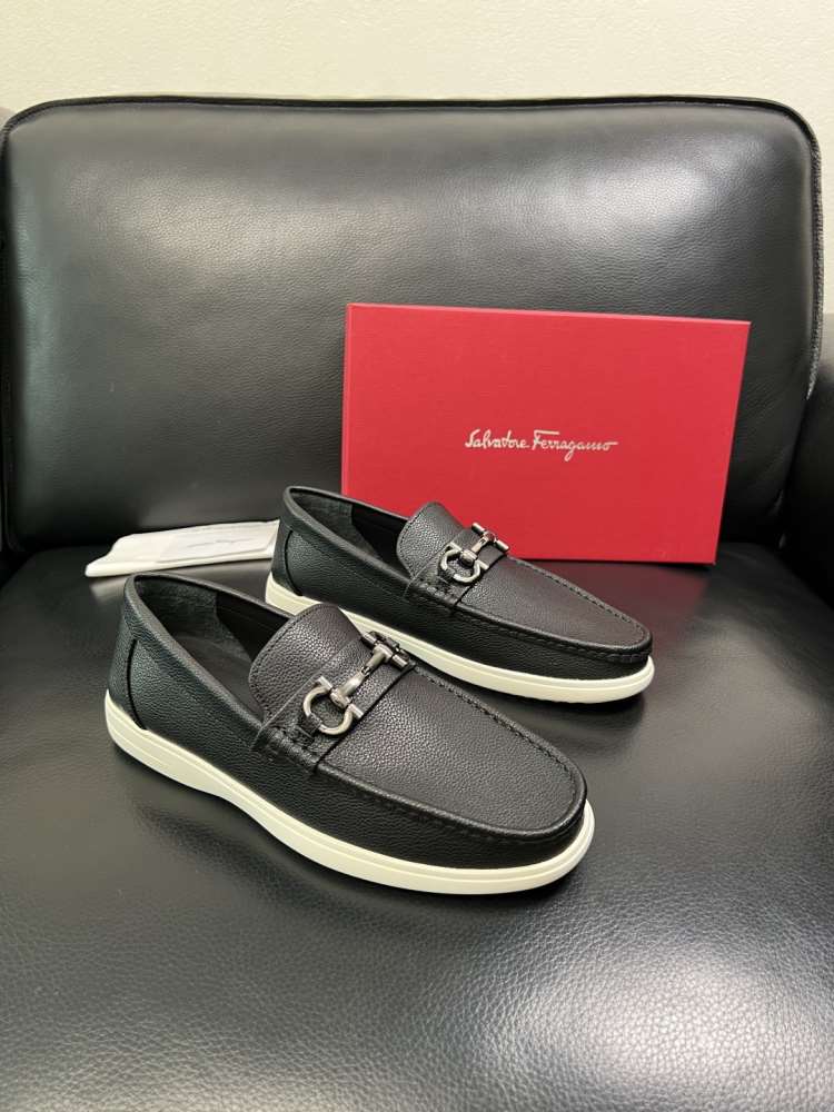 2026新作【Ferragamo】ローファー レザー 荔枝紋 블랙 马衔扣 ビジネス FERR-