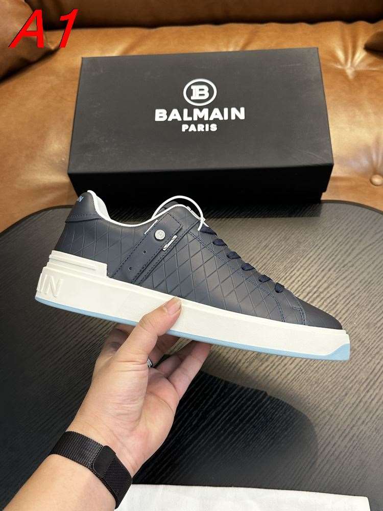 2026新作【Balmain】ローカットスニーカー レザー 型押し 菱格 ネイビー×WHITE パーティー