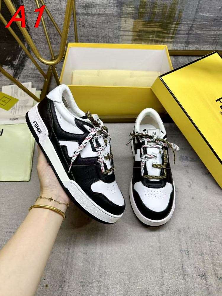 2026発売中!【Fendi】スニーカー レザー 三色交织鞋带 白底 ホワイト×black カジュアル